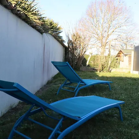Maison Renovee 4 Pers. Avec Jardin Et Parking - Fr-1-738-34
